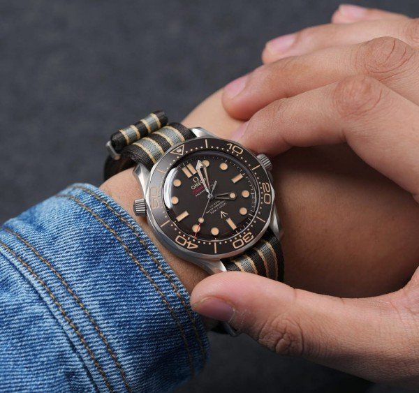 OMEGA SEAMASTER DIVER 300M AUTOMATIC - Image 2
