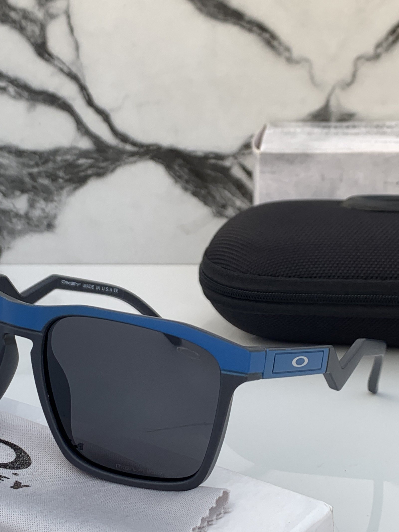 Branded Sunglasses _83116_blue_black - Image 4