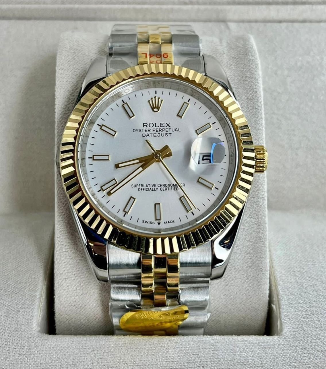 Rolex Just Date 41 MM Premium Wrist Watch - Image 2