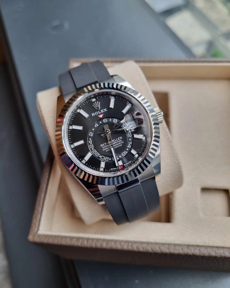 ROLEX OYSTER PERPETUAL SKY DWELLER - Image 7